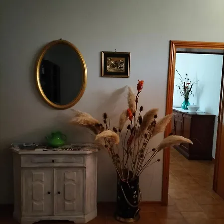 L'oca Nera Apartment *